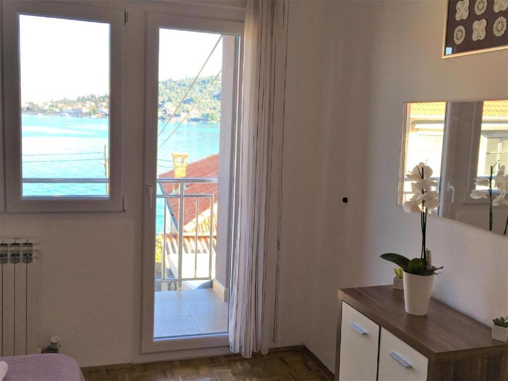 Cosy Apartment On The Beach - カリ エクステリア 写真